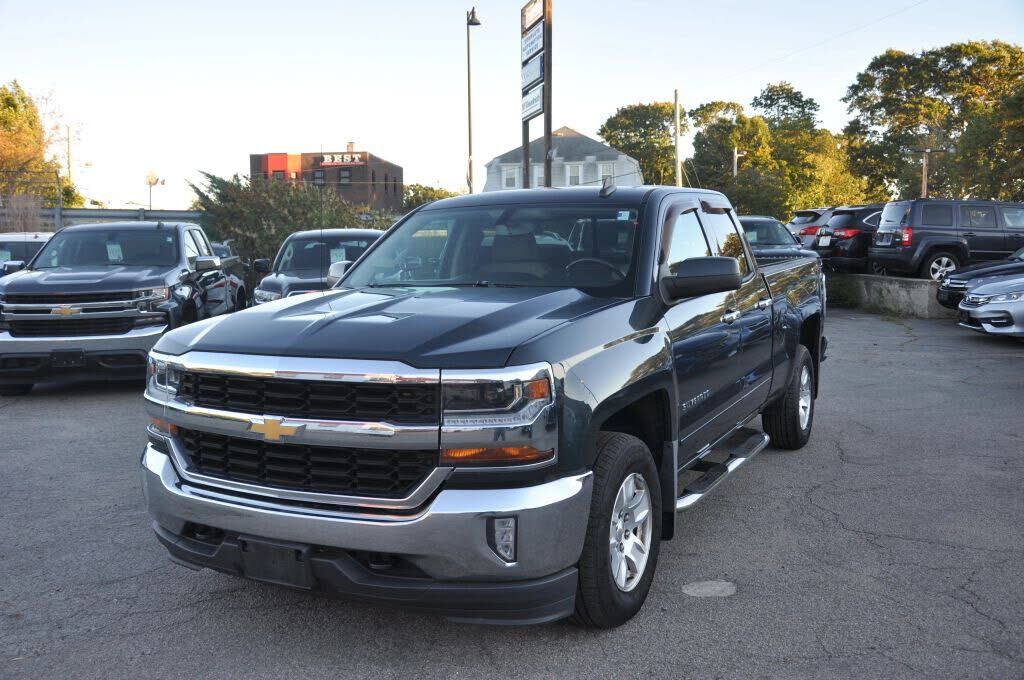 2018 CHEVROLET Silverado