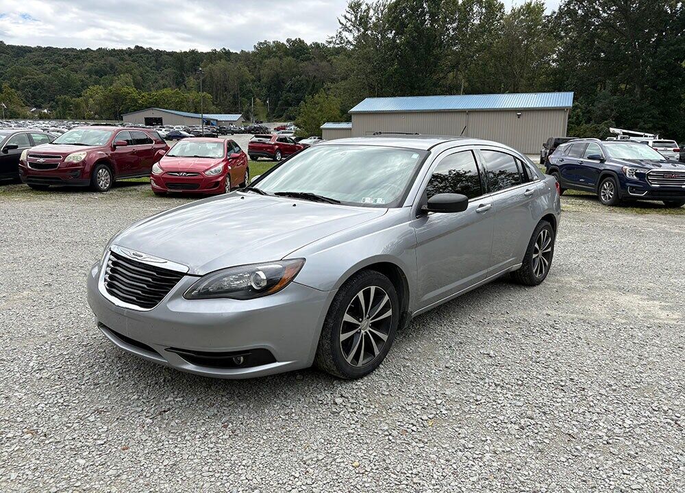 2013 CHRYSLER 200