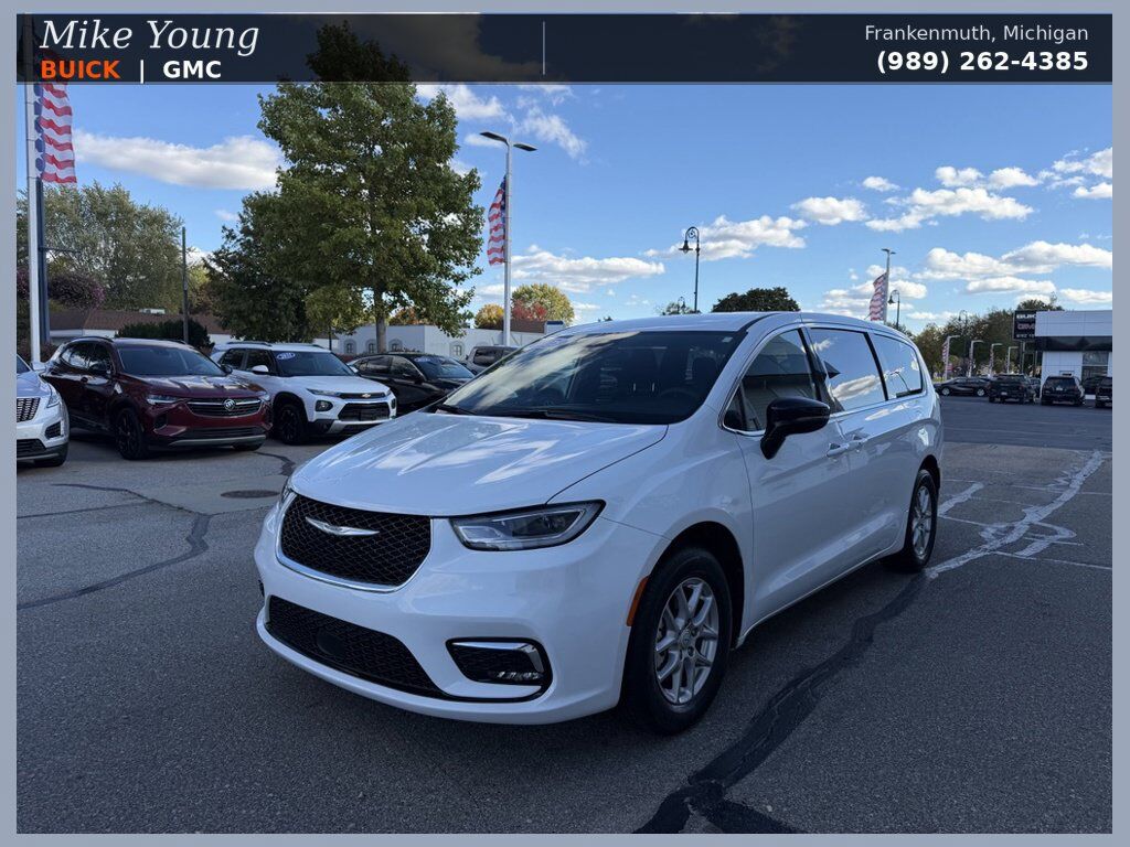 2025 CHRYSLER Pacifica