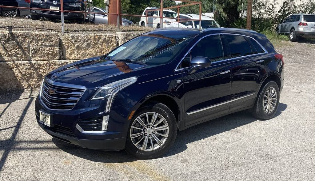 2017 CADILLAC XT5