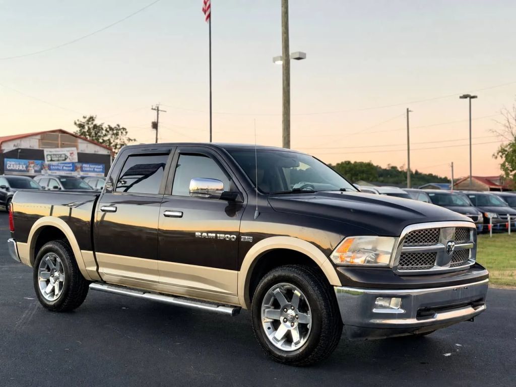 2011 DODGE Ram