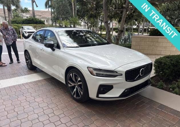 2024 VOLVO S60