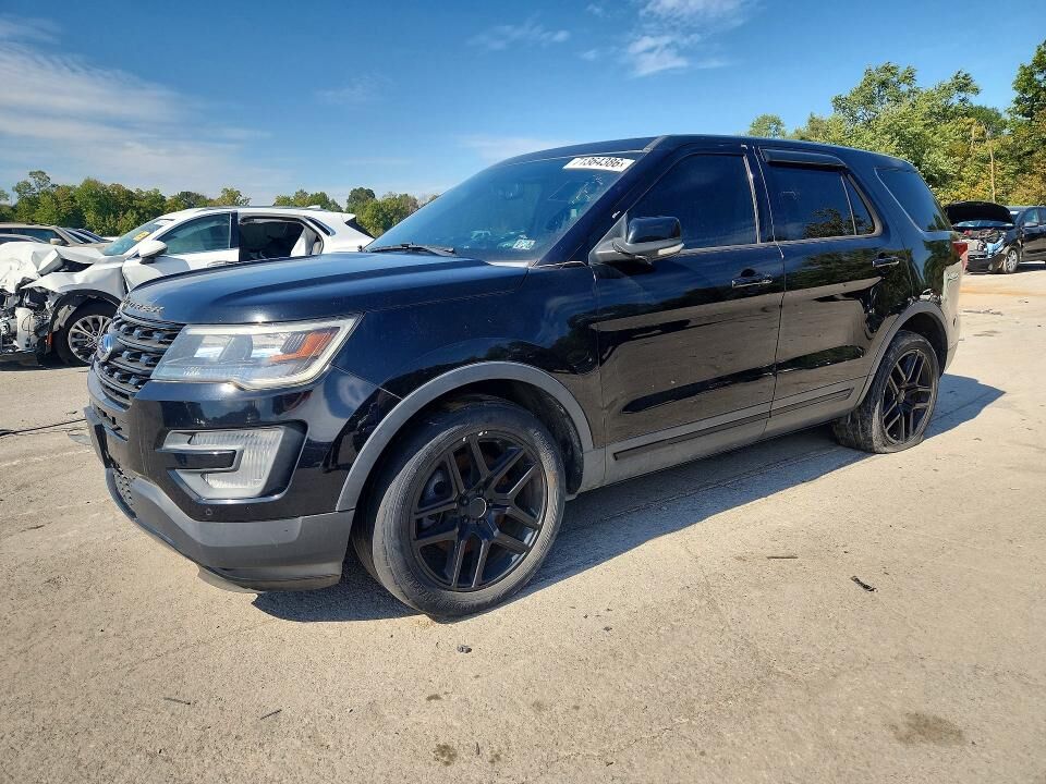 2017 FORD Explorer