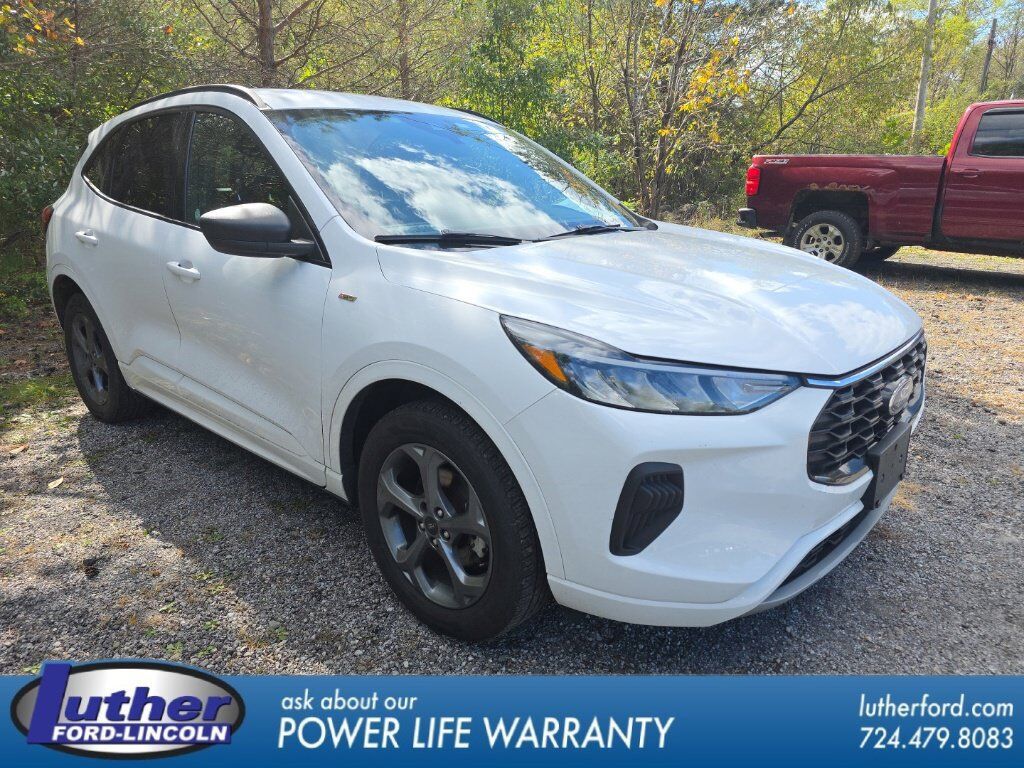 2023 FORD Escape