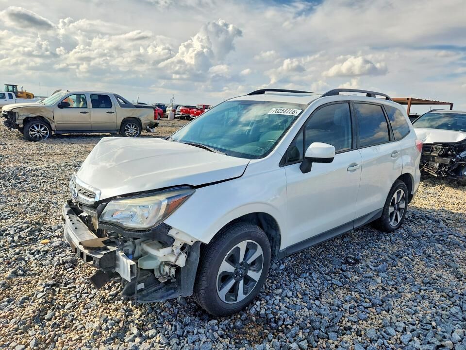 2018 SUBARU Forester