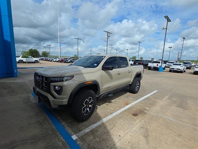 2024 GMC Canyon