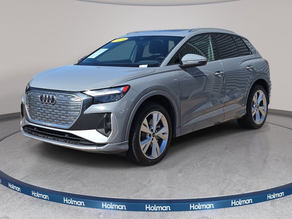 2023 AUDI Q4