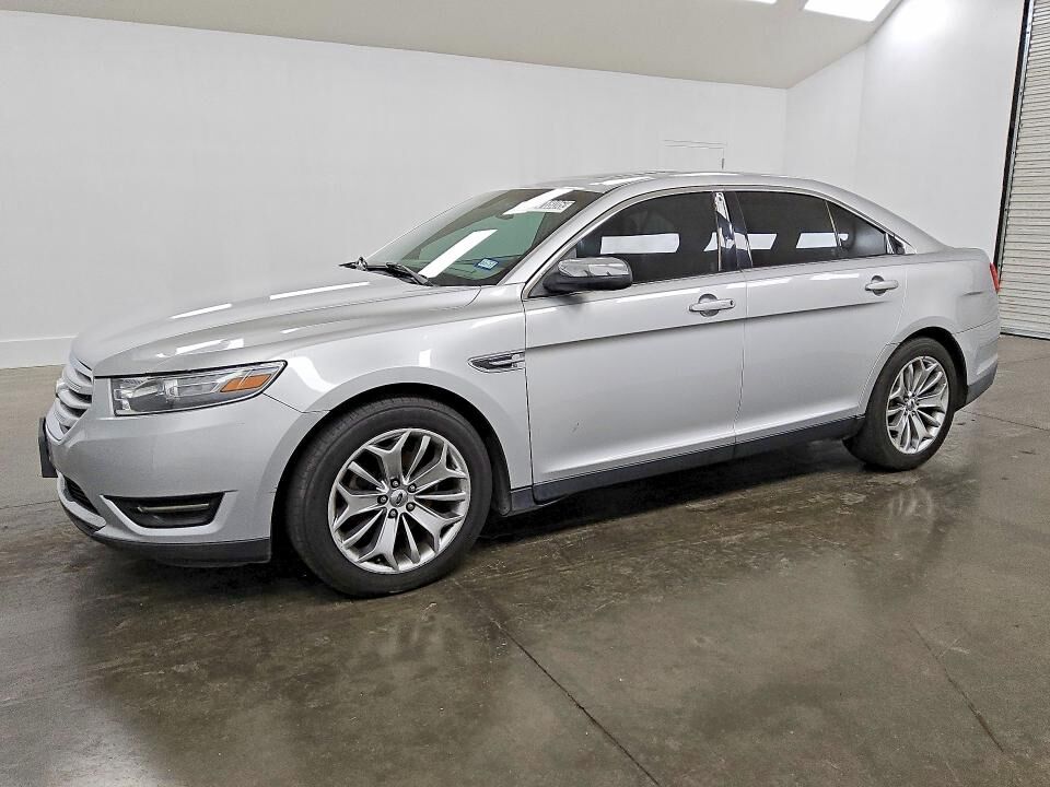 2013 FORD Taurus