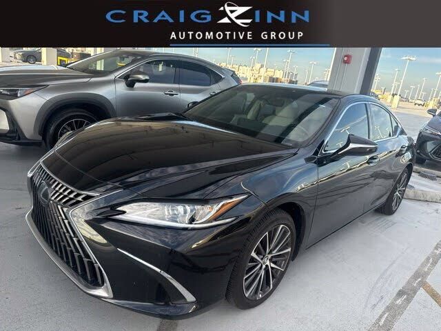 2025 LEXUS ES