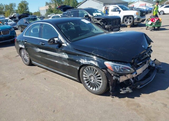 2015 MERCEDES-BENZ C-Class