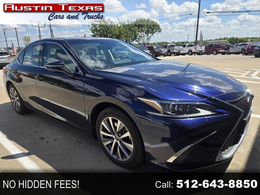2020 LEXUS ES