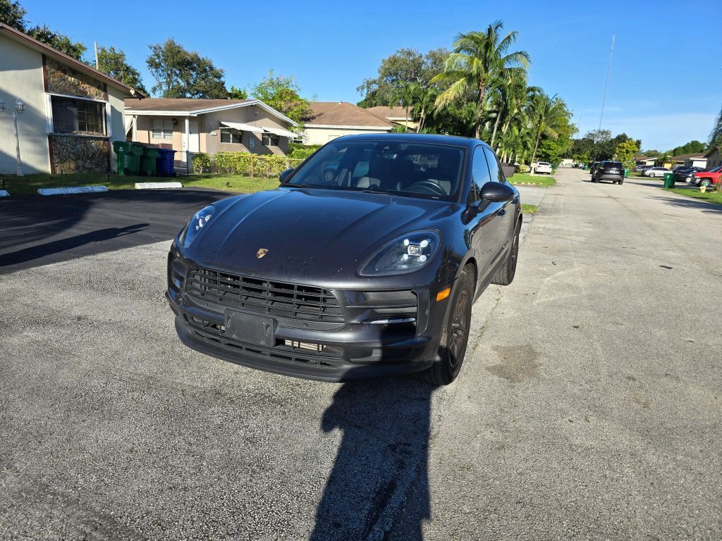2019 PORSCHE Macan