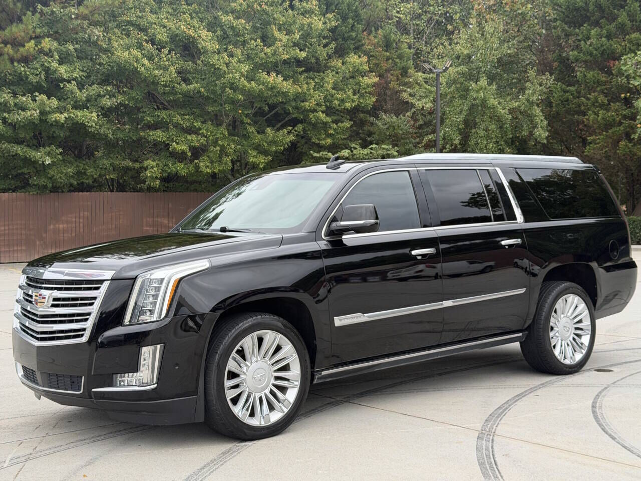 2018 CADILLAC Escalade ESV