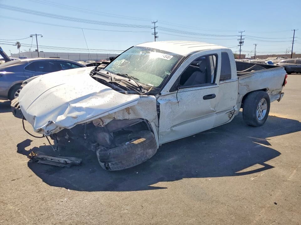 2011 DODGE Dakota