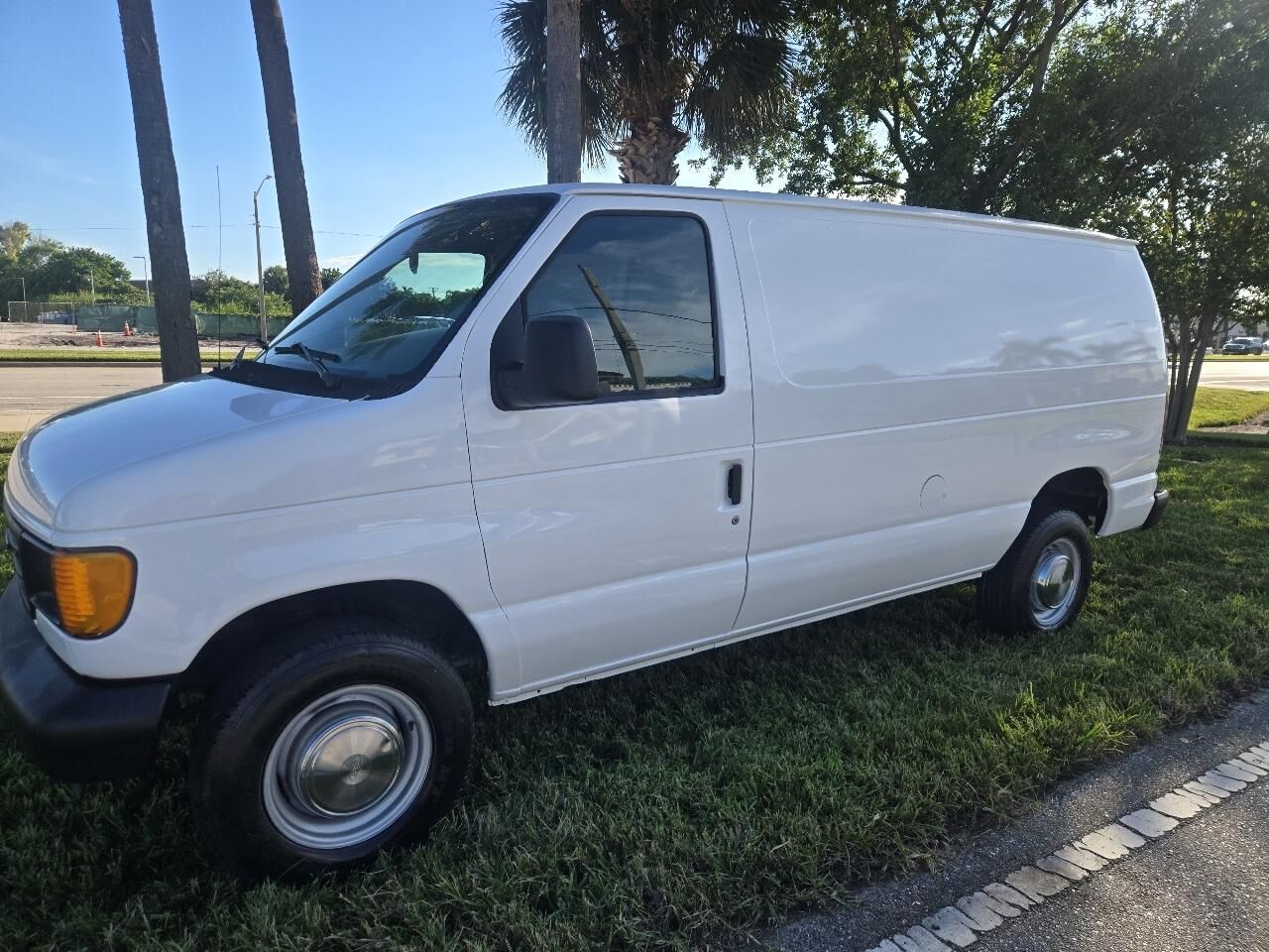 2006 FORD E-250