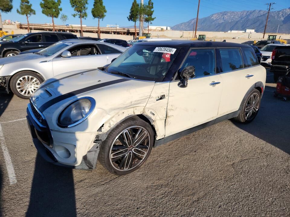 2016 MINI Clubman
