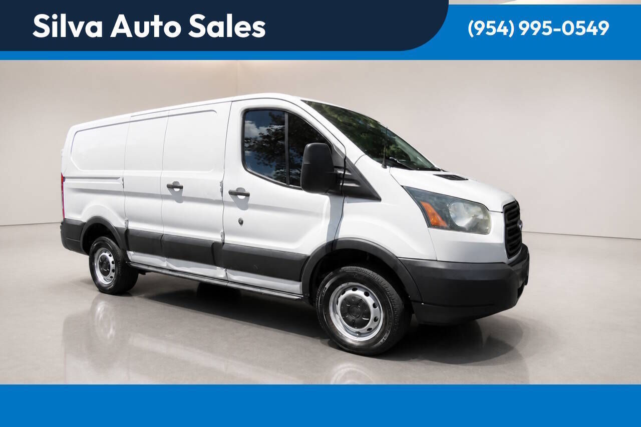 2015 FORD Transit