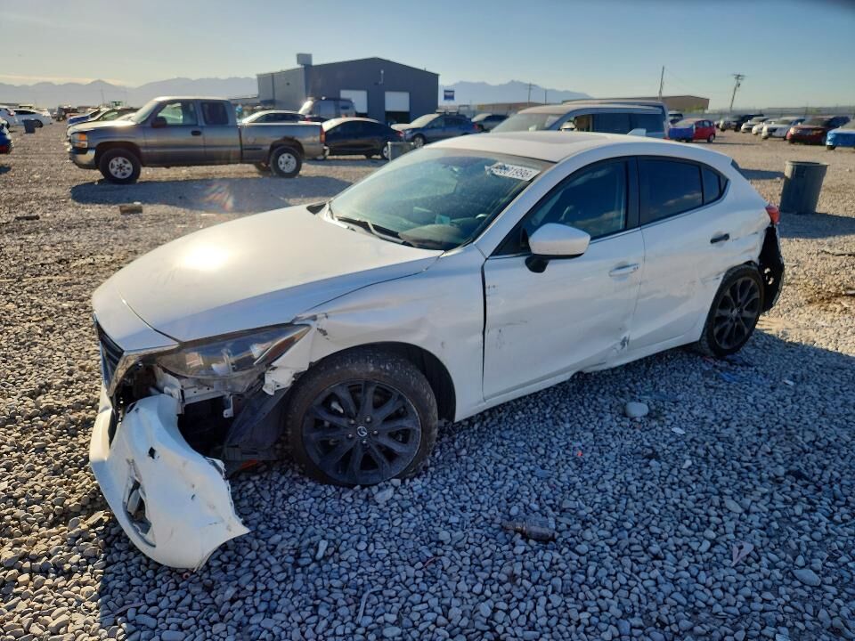 2015 MAZDA Mazda3