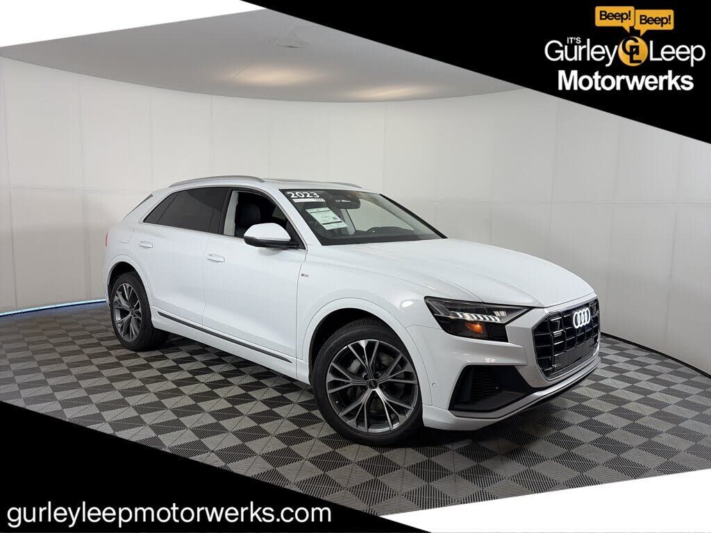 2023 AUDI Q8