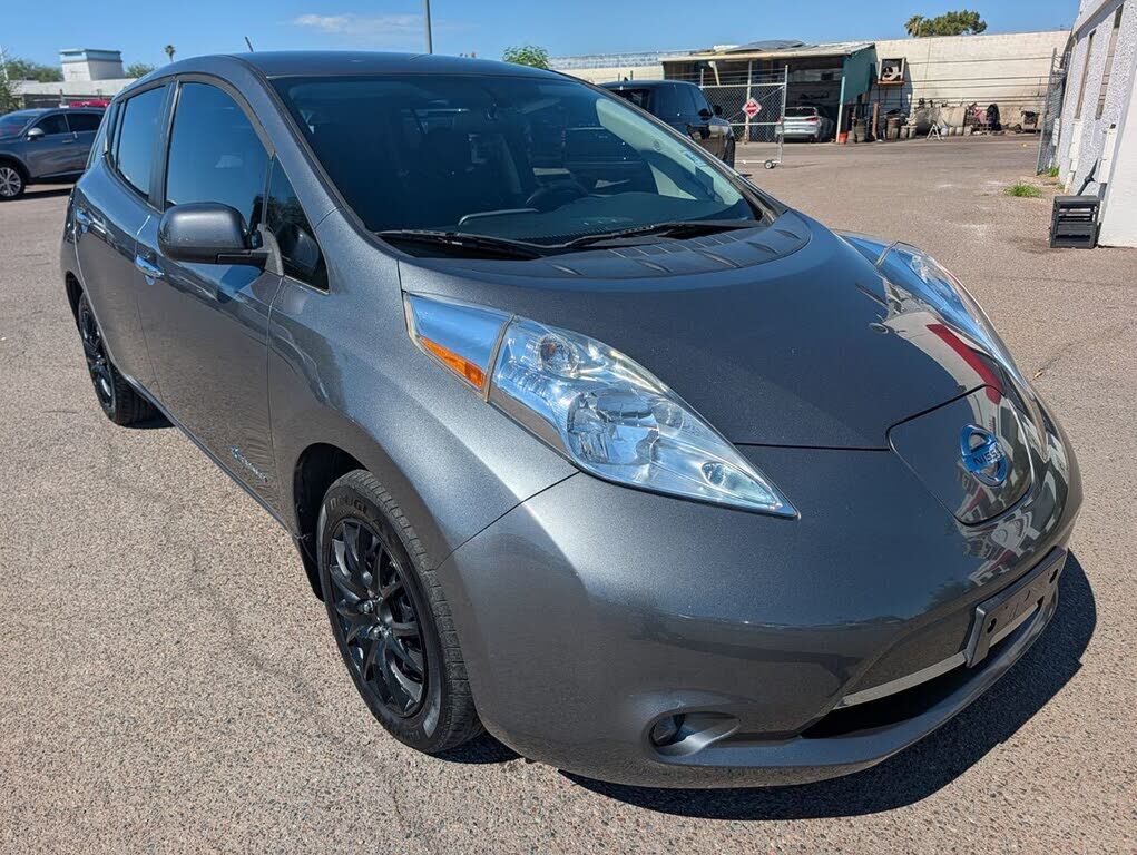 2017 NISSAN Leaf