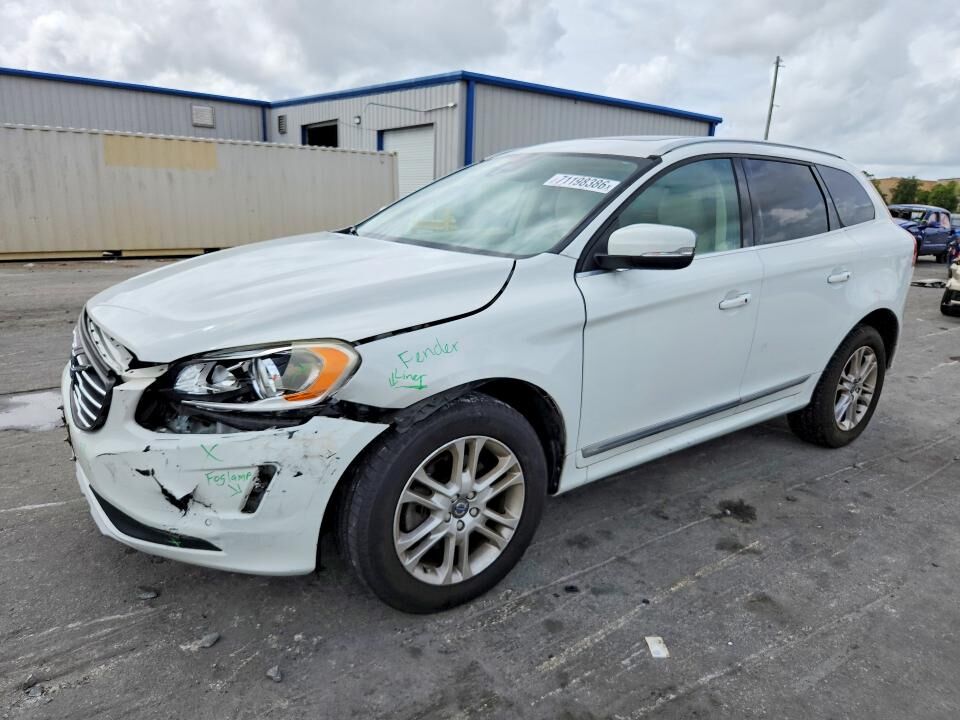 2016 VOLVO XC60