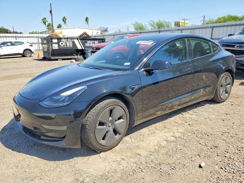2022 TESLA Model 3