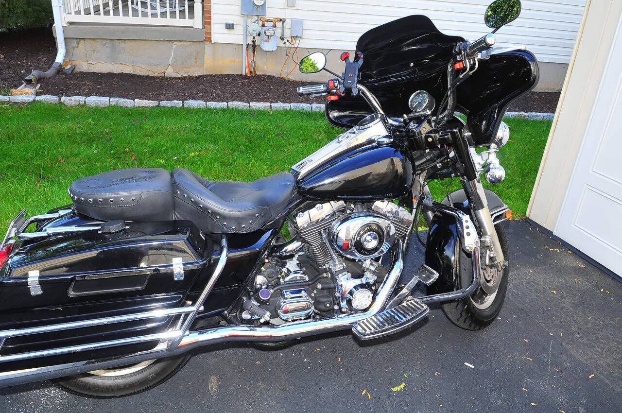 2004 HARLEY DAVIDSON Police Road King