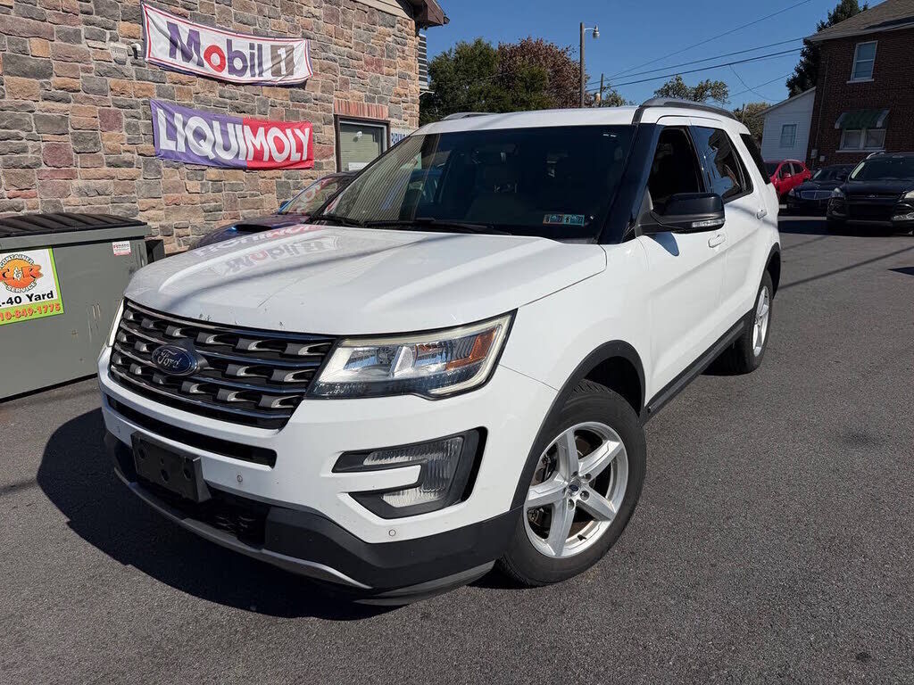 2017 FORD Explorer