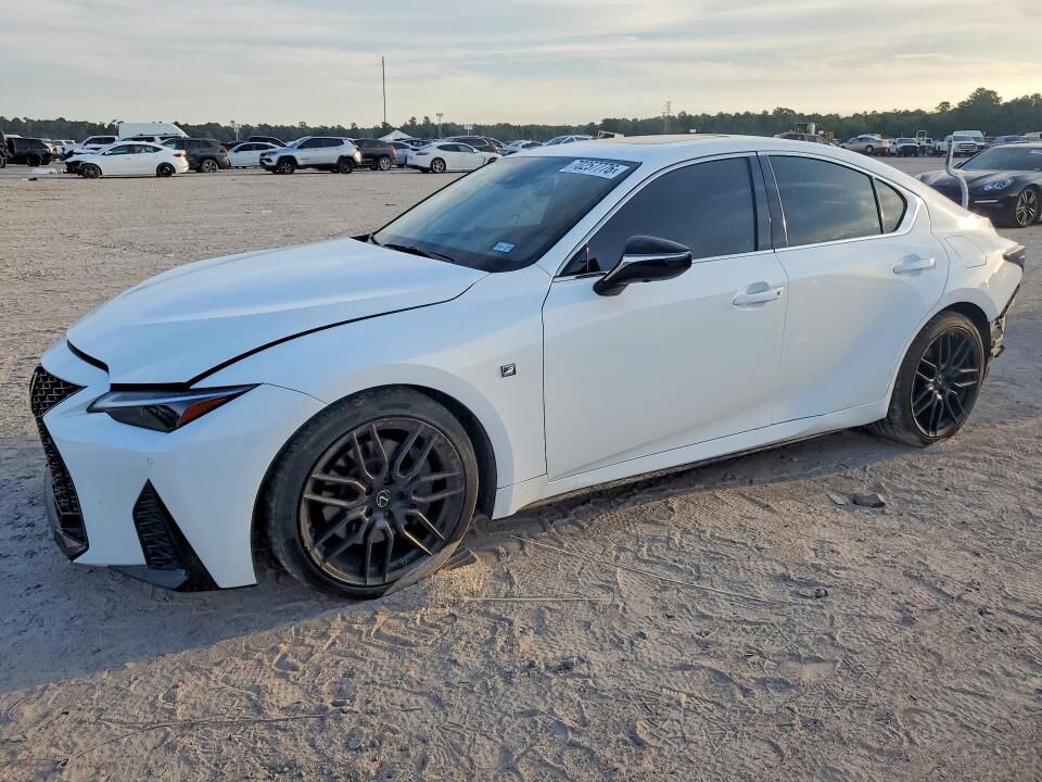 2022 LEXUS IS