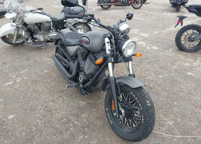 2015 VICTORY Gunner