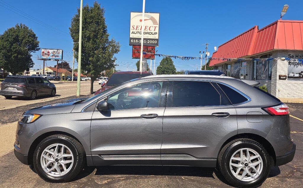 2023 FORD Edge