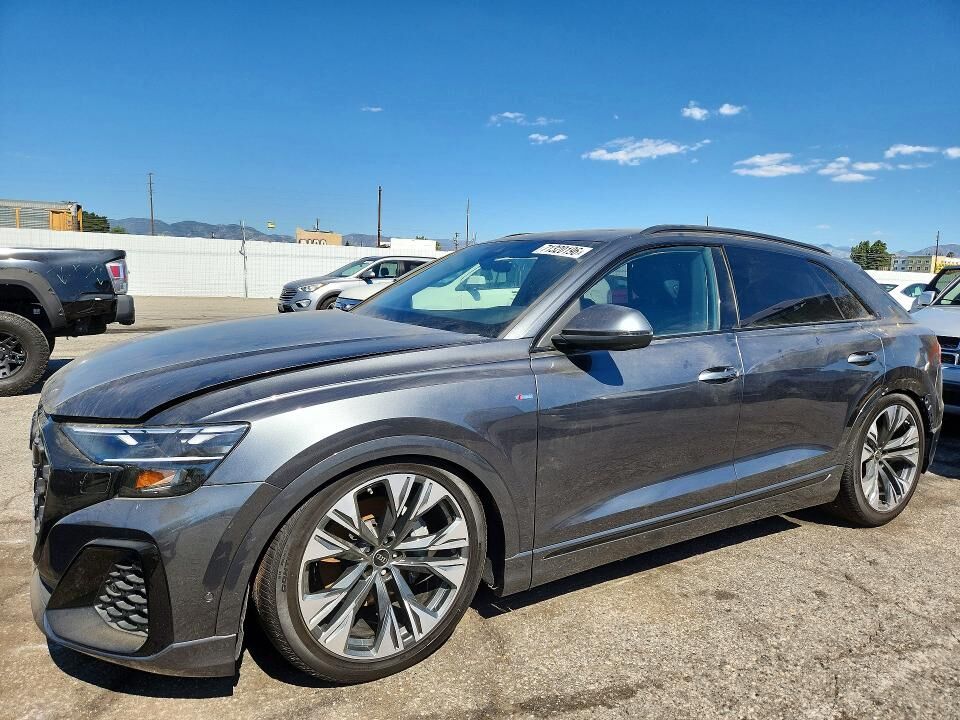 2025 AUDI Q8