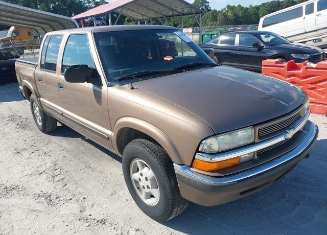2002 CHEVROLET S-10 Pickup