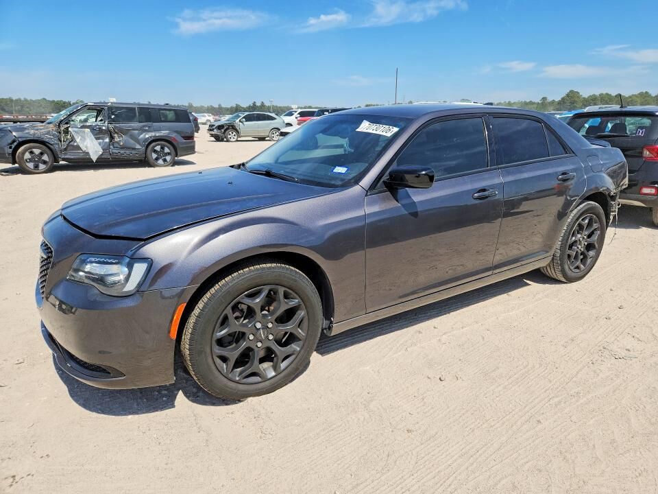 2020 CHRYSLER 300