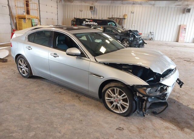 2018 JAGUAR XE