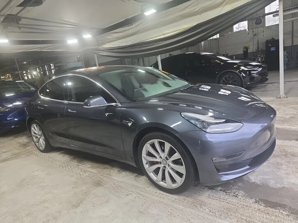2019 TESLA Model 3
