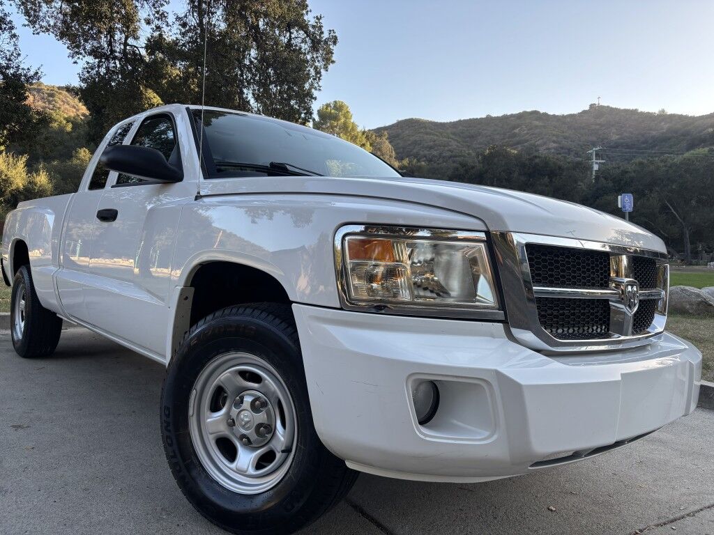 2011 DODGE Dakota