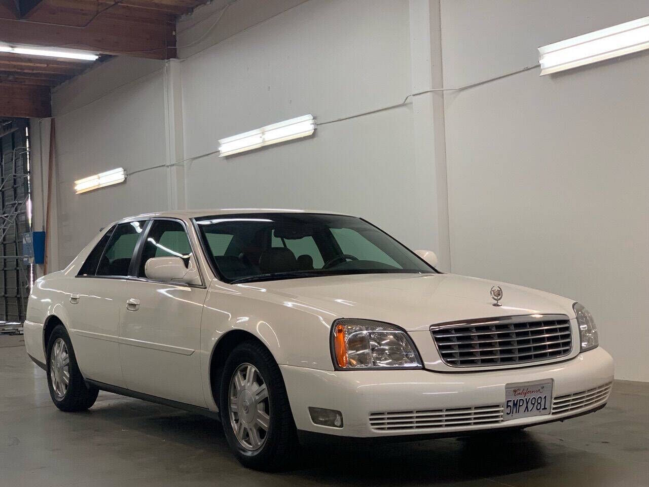 2004 CADILLAC Deville