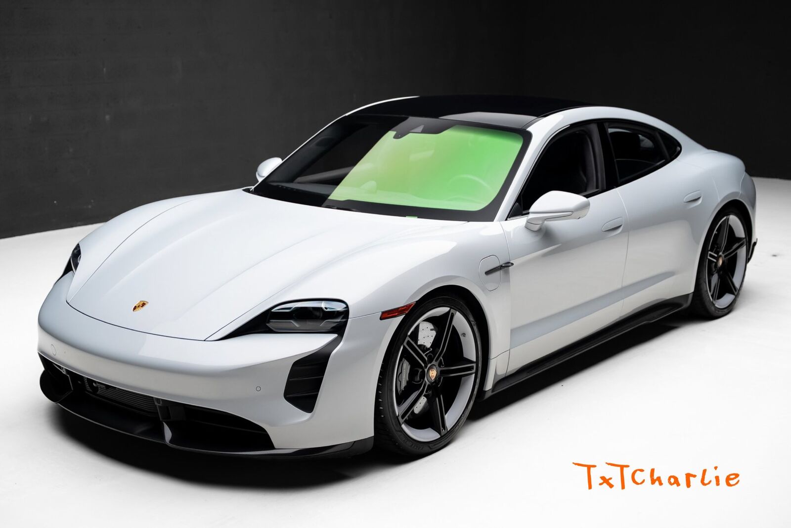 2021 PORSCHE Taycan