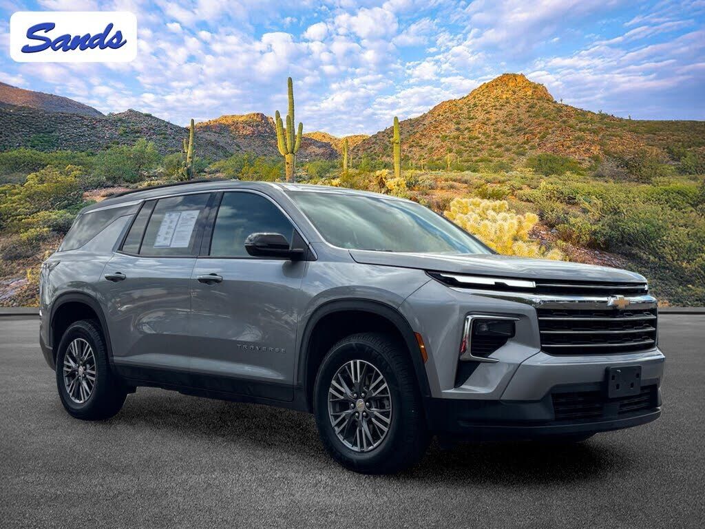 2025 CHEVROLET Traverse