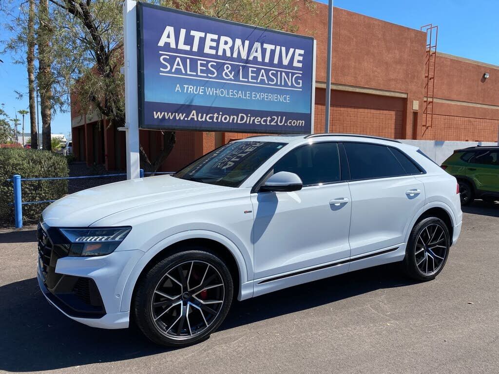 2021 AUDI Q8