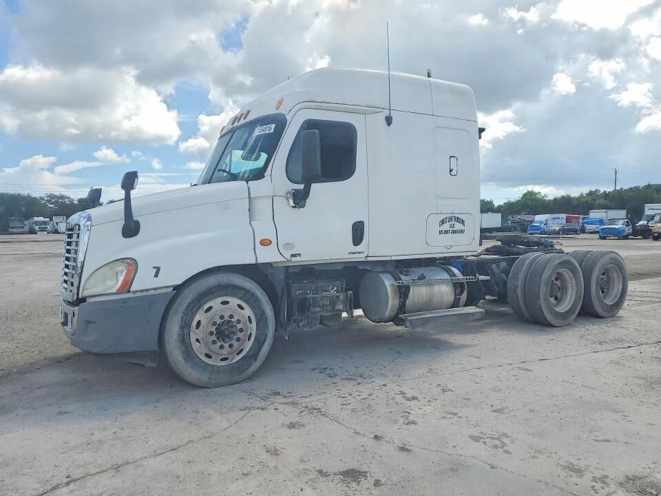 2012 FREIGHTLINER Cascadia