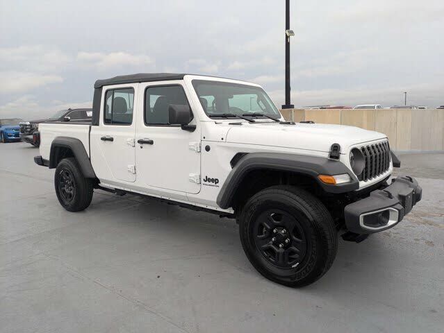 2025 JEEP Gladiator