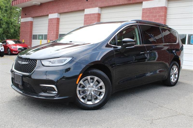 2022 CHRYSLER Pacifica