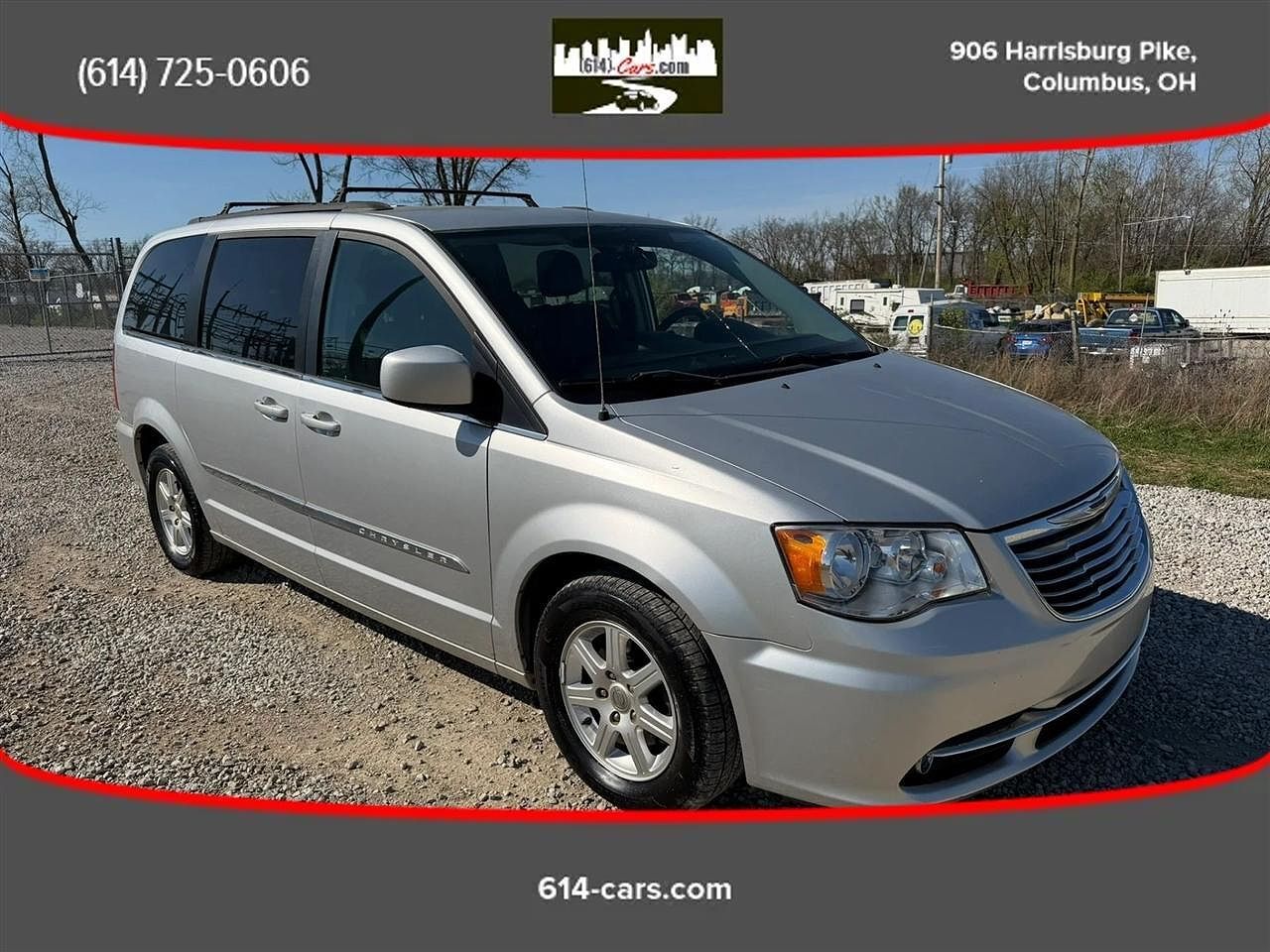 2012 CHRYSLER Town and Country