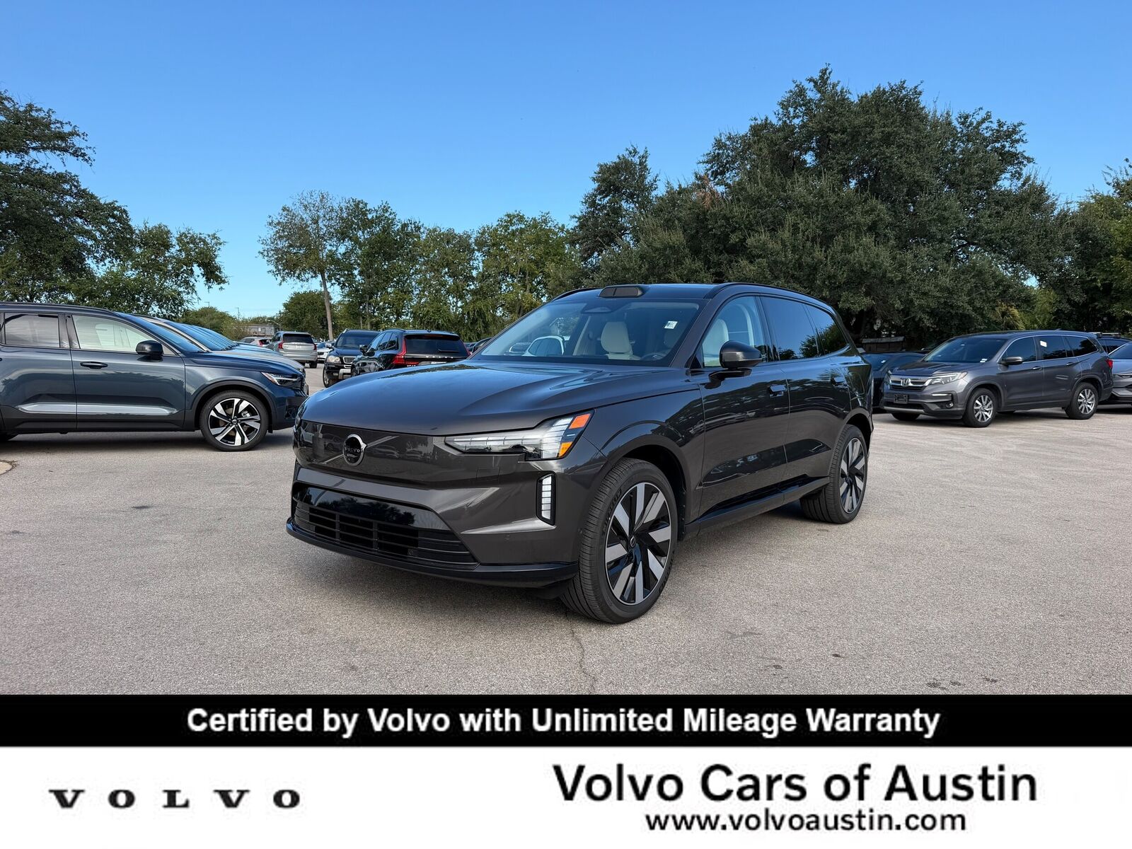 2025 VOLVO EX90