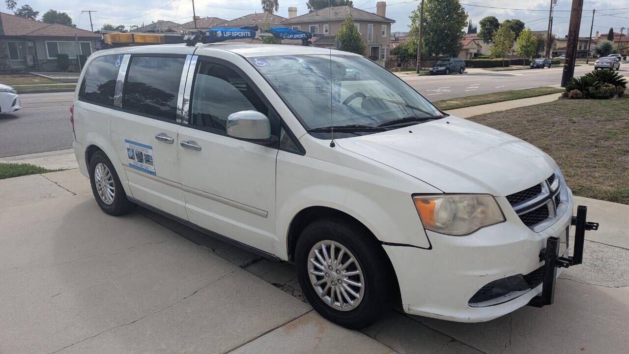2013 DODGE Grand Caravan