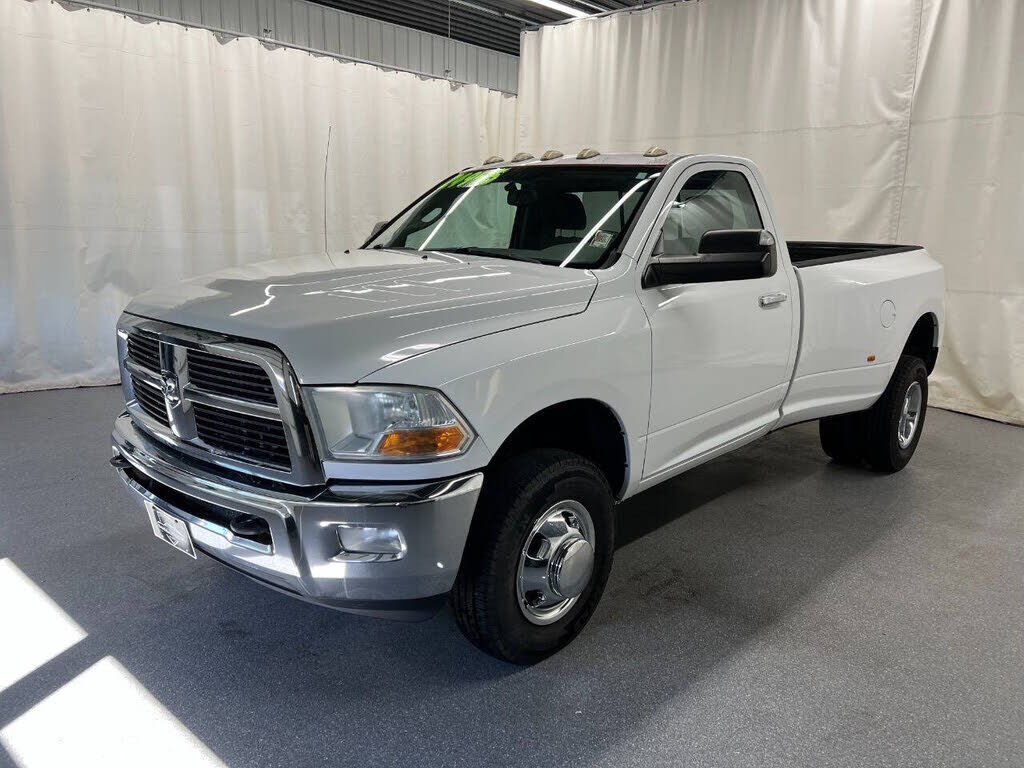 2011 DODGE Ram