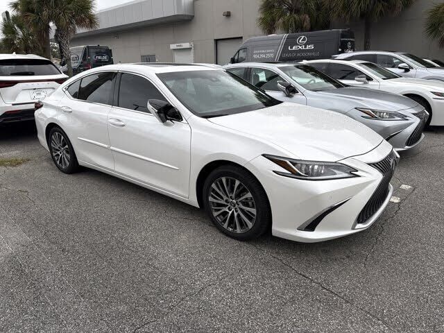 2021 LEXUS ES