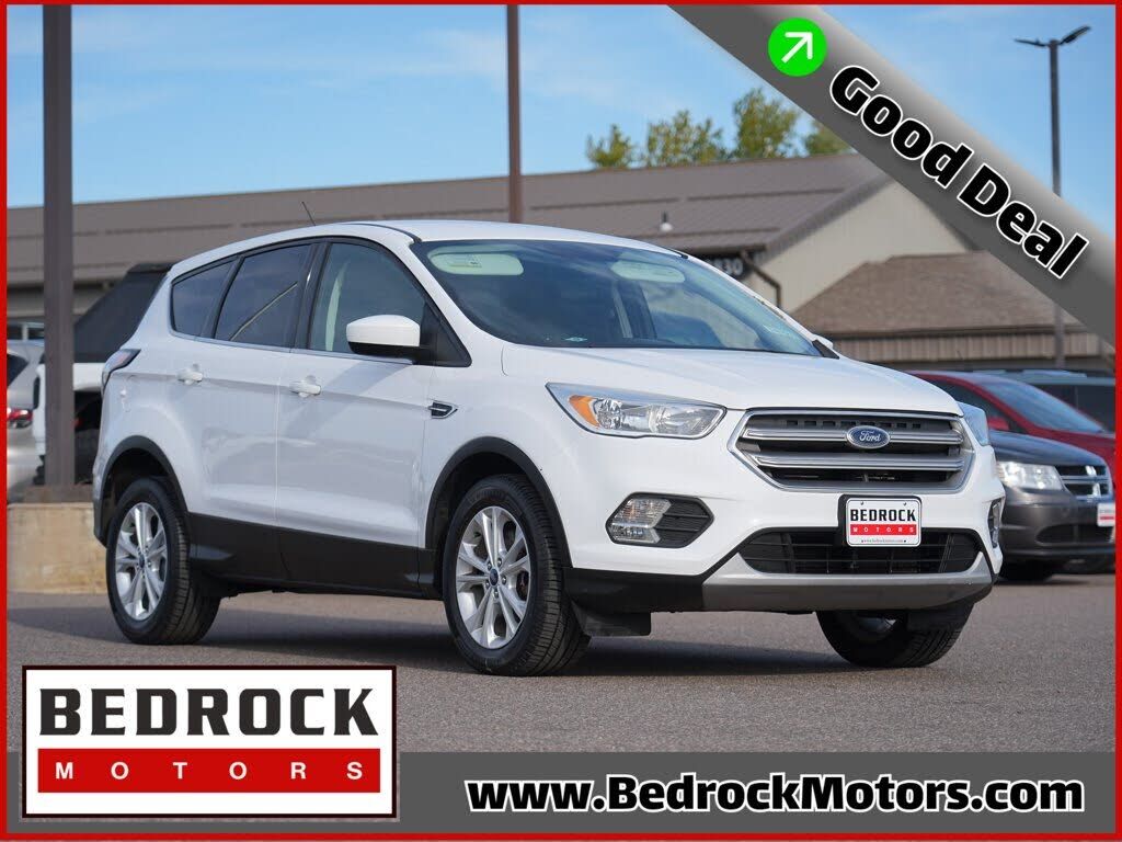 2017 FORD Escape